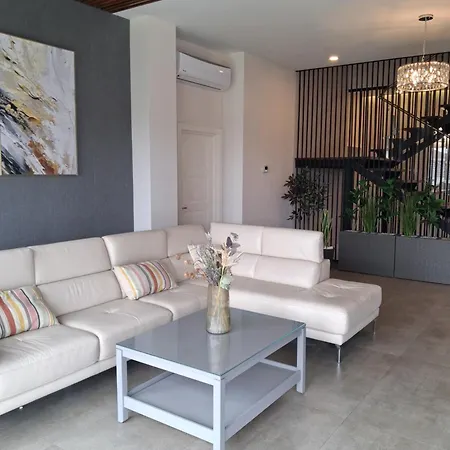 Villa Sauvignon Pearl