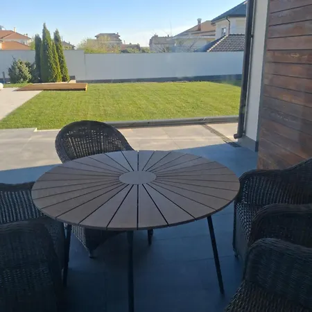 Villa Sauvignon Pearl Odesa